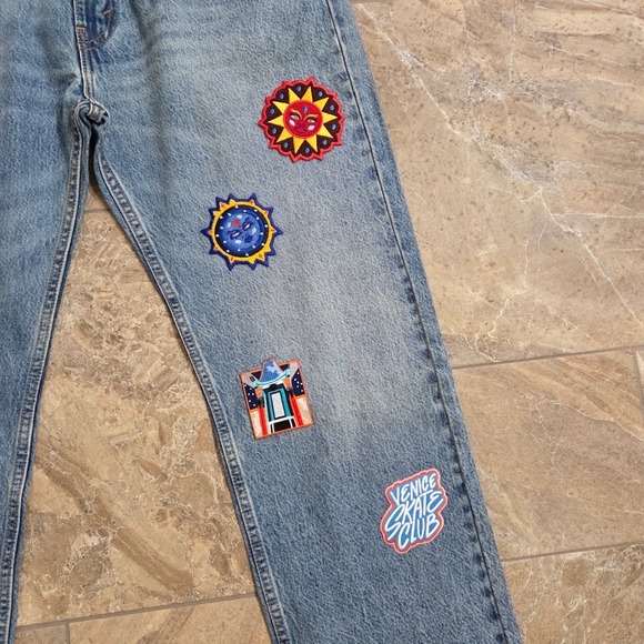 Levi's 555 Jeans W36‎ L30 Custom Patches Light Wash Denim Menswear - Picture 5 of 11